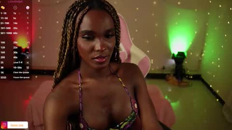 Snapshot of luanarisque chatting on 09/28/25, 05:24 IG luana orq online show from 09/28/25, 05:24