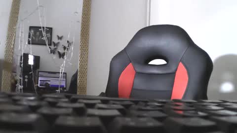 luanna837 online show from 01/12/25, 04:50