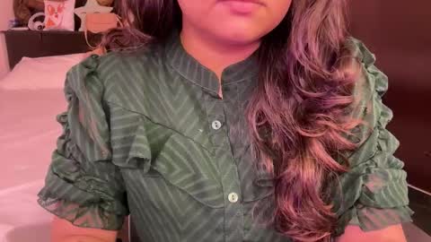 Snapshot of lubna_07 chatting on 10/18/25, 11:05 slow poison online show from 10/18/25, 11:05