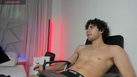 Luca Ferrer online show from 01/06/26, 01:53