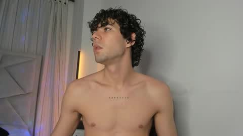 Luca Ferrer online show from 01/12/26, 05:34