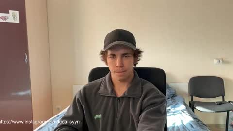 Snapshot of luca_syn chatting on 09/11/25, 12:16 Luca S online show from 09/11/25, 12:16