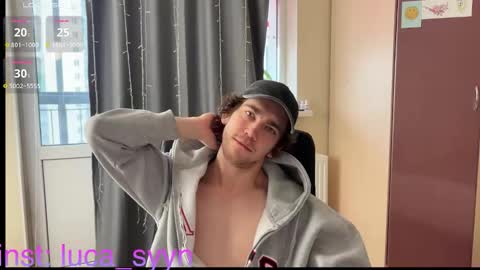 Snapshot of luca_syn chatting on 10/11/25, 08:35 Luca S online show from 10/11/25, 08:35