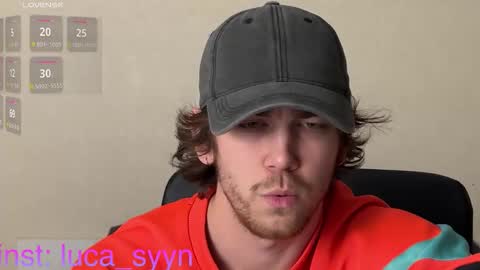 Snapshot of luca_syn chatting on 10/21/25, 01:23 Luca S online show from 10/21/25, 01:23
