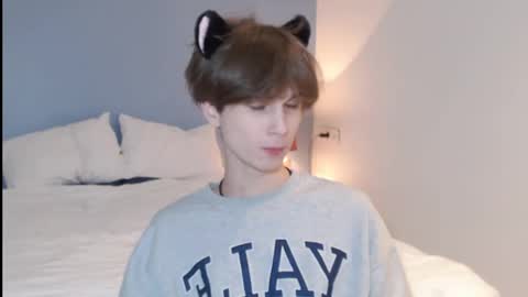 lucacharm online show from 12/24/24, 08:05