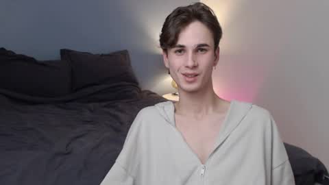 lucacharm online show from 02/05/25, 12:53