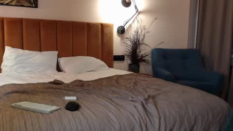 lucacharm online show from 02/09/25, 03:11