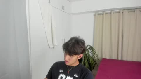 Snapshot of lucacosta19 chatting on 05/15/26, 01:12 lucacosta19 online show from 05/15/26, 01:12
