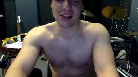 Snapshot of lucango chatting on 03/26/26, 01:55 lucango online show from 03/26/26, 01:55