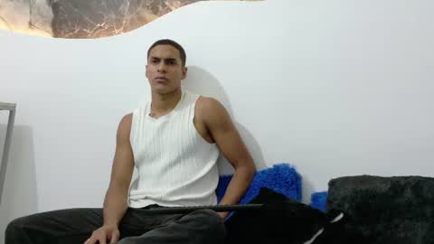 lucas021_ online show from 06/25/26, 11:04
