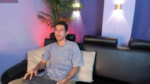 Lucas online show from 04/12/26, 03:55