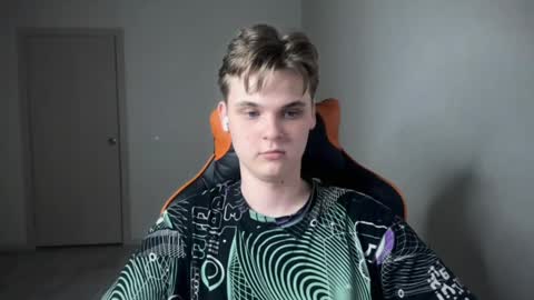 Lucas Gill online show from 01/06/25, 11:31