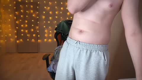 Lucas Gill online show from 01/10/25, 08:37