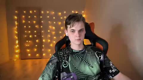 Lucas Gill online show from 01/17/25, 07:27