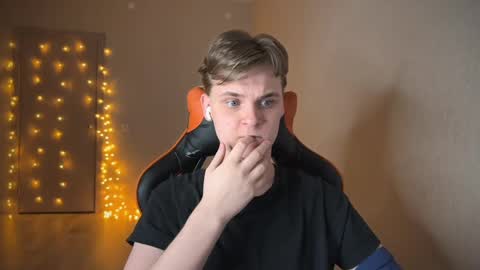 Lucas Gill online show from 01/24/25, 01:24