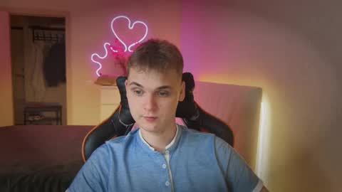 Lucas Gill online show from 09/09/25, 06:46