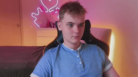 Lucas Gill online show from 09/11/25, 02:55