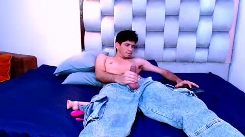 Snapshot of lucas_dream chatting on 06/27/26, 12:22 lucas_dream online show from 06/27/26, 12:22