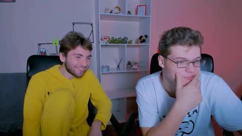 lucas_long_ online show from 10/09/25, 07:23