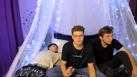 lucas_long_ online show from 10/18/25, 07:03