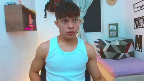 Lucas Luxx online show from 09/19/25, 01:34