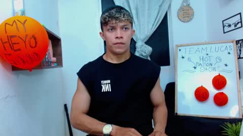 Lucas Luxx online show from 11/30/25, 11:20