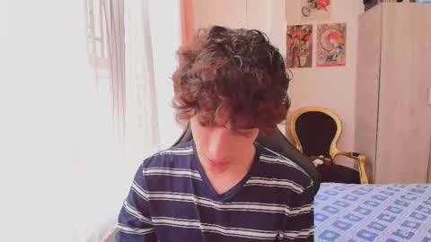 lucas_xo online show from 10/28/25, 05:26