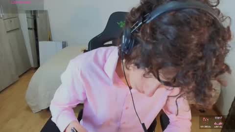 lucas_xo online show from 02/14/26, 07:38