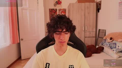 lucas_xo online show from 04/25/26, 08:39