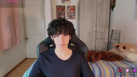 lucas_xo online show from 04/30/26, 04:52
