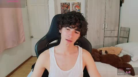 lucas_xo online show from 05/07/26, 02:06