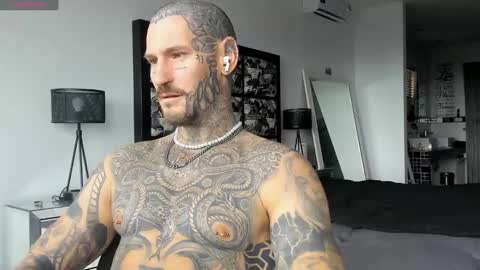lucasexclusive online show from 12/04/24, 04:54