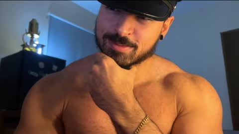 lucasfit24 online show from 11/11/25, 12:43