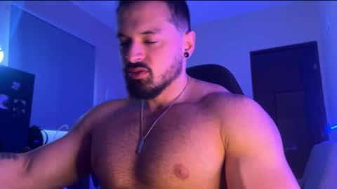 lucasfit24 online show from 11/17/25, 04:24
