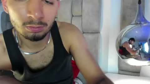 Snapshot of lucasthomson_ chatting on 07/09/26, 04:38 lucasthomson_ online show from 07/09/26, 04:38