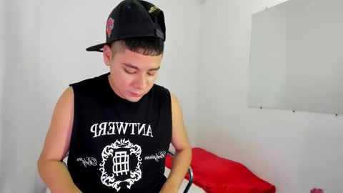 Snapshot of lucastorrez01 chatting on 02/12/26, 04:46 LUCAS TORREZ online show from 02/12/26, 04:46