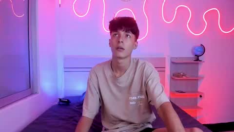 Luccas Ferreira online show from 11/09/25, 07:01