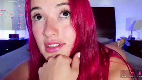 Snapshot of luccycollins_ chatting on 07/16/26, 03:18 Luccy online show from 07/16/26, 03:18