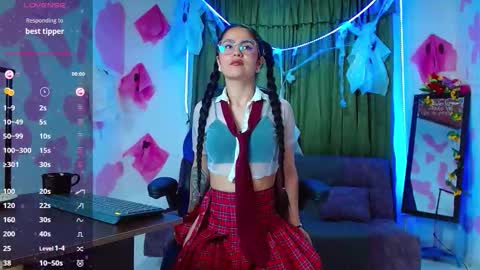 lucessita online show from 10/22/25, 02:34