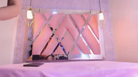 Luci online show from 04/17/26, 03:20