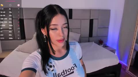 Snapshot of luci_naughty_ chatting on 11/17/25, 02:17 Luciana Rest time I will return on December 2. online show from 11/17/25, 02:17