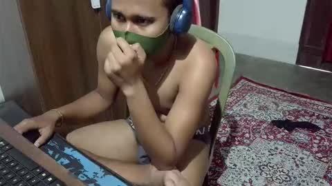 luci_ri online show from 10/25/25, 02:30