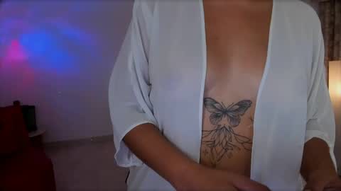 Luci online show from 04/22/26, 04:37