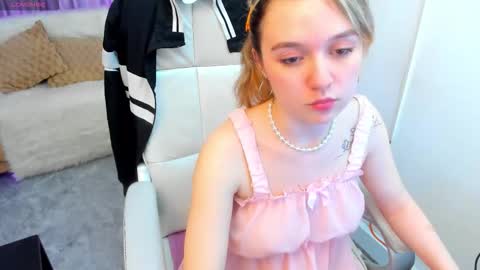 lucia_copper online show from 11/01/25, 03:36