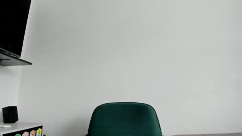 Lucia online show from 04/13/26, 05:51