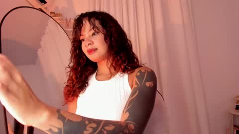 Lucia online show from 01/09/25, 02:01