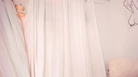 Lucia online show from 01/26/25, 02:03