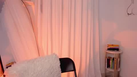 Lucia online show from 02/01/25, 09:51