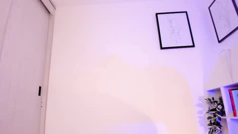 Lucia online show from 11/18/25, 10:03