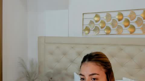 lucia_lorenz online show from 10/30/25, 11:22